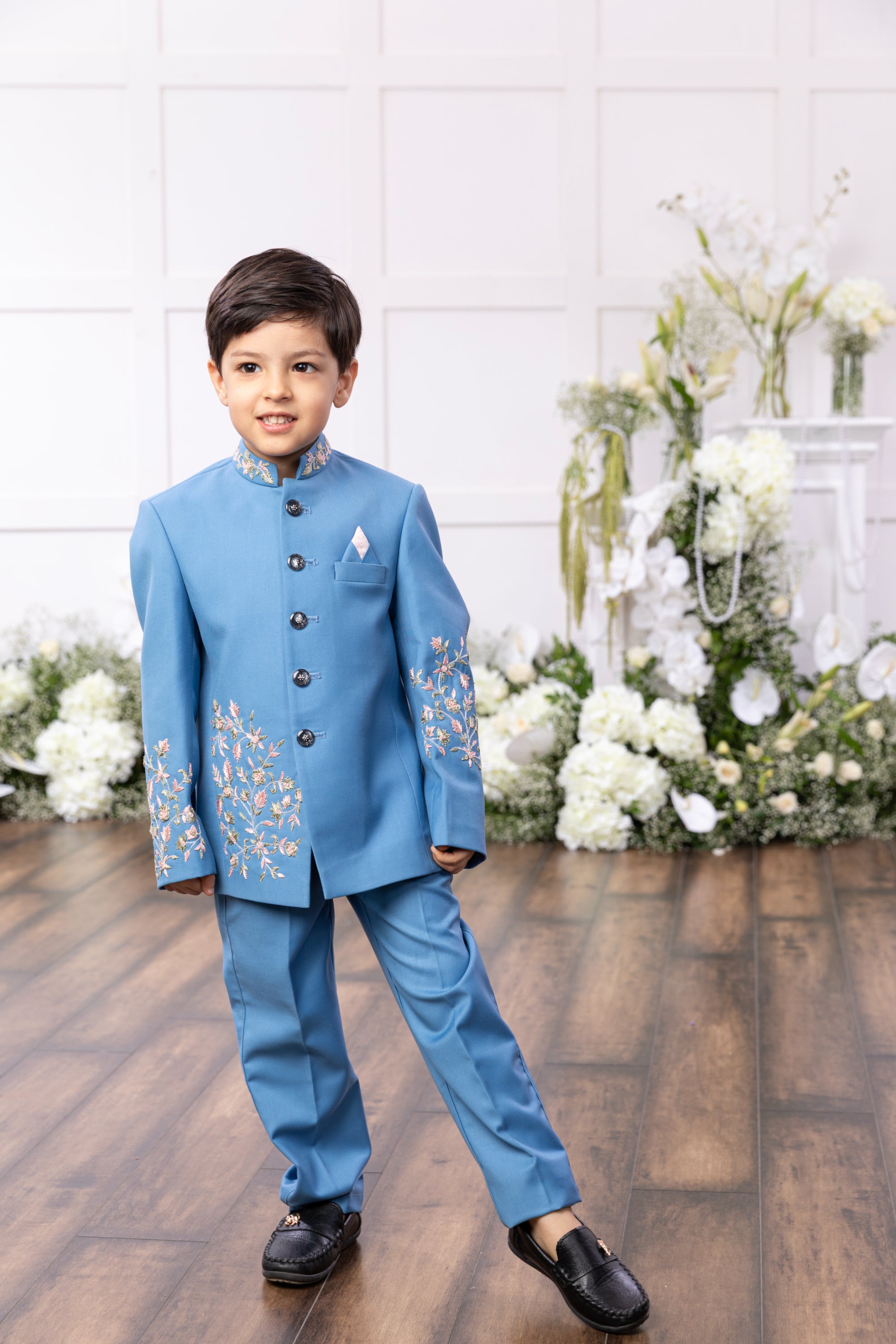 Aariv Bandhgala Set